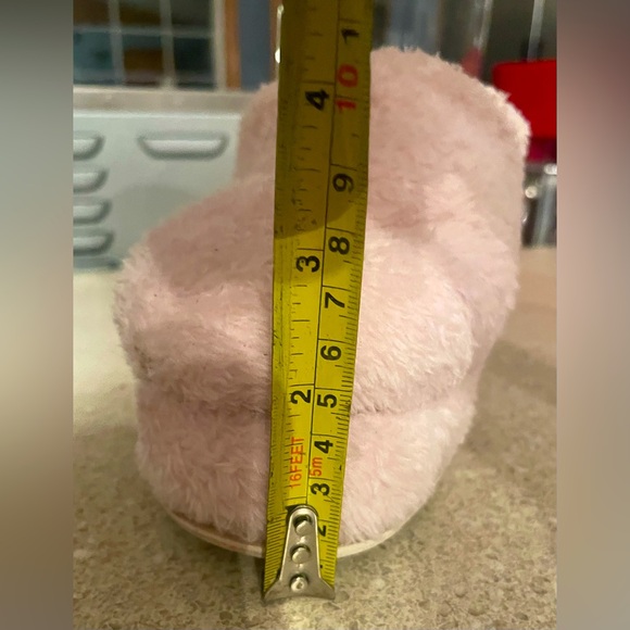 New High-heel pink fuzzy slippers! Wedge, platform…so pretty and cute!! Size 7 - Picture 7 of 7